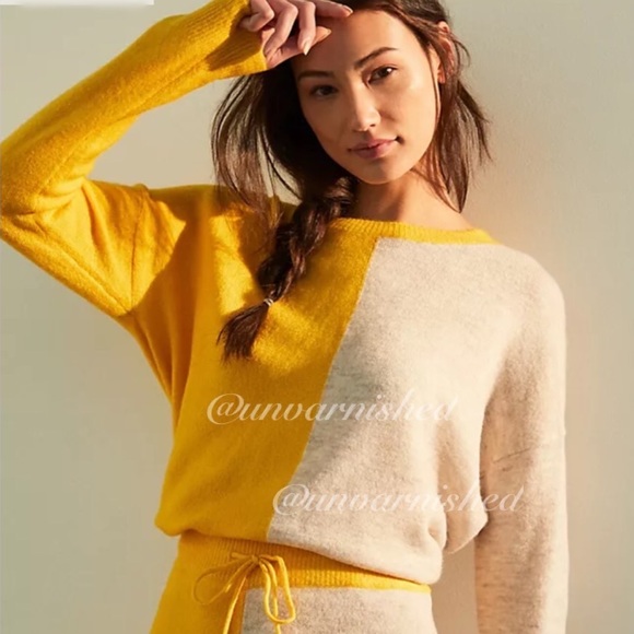 Saturday Sunday Colorblock Yellow Knit Sweater - Picture 2 of 11